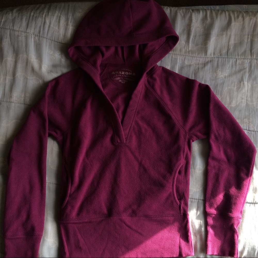Arizona Pull over Hoodie Plum Medium Warm V Neck